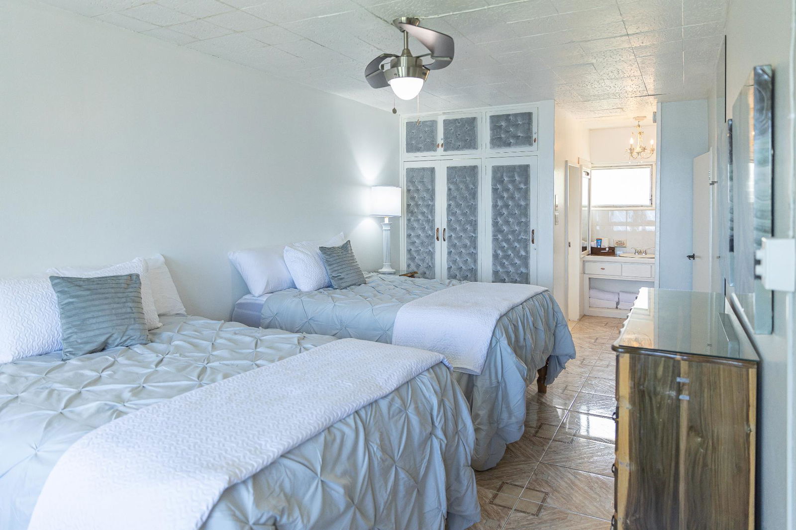 Thirteenth image of 424- Main Street in Ocho Rios, St. Ann, Jamaica - property is For Rent