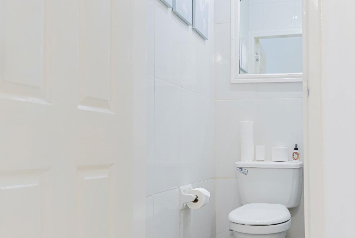 Sixteenth image of 424- Main Street in Ocho Rios, St. Ann, Jamaica - property is For Rent