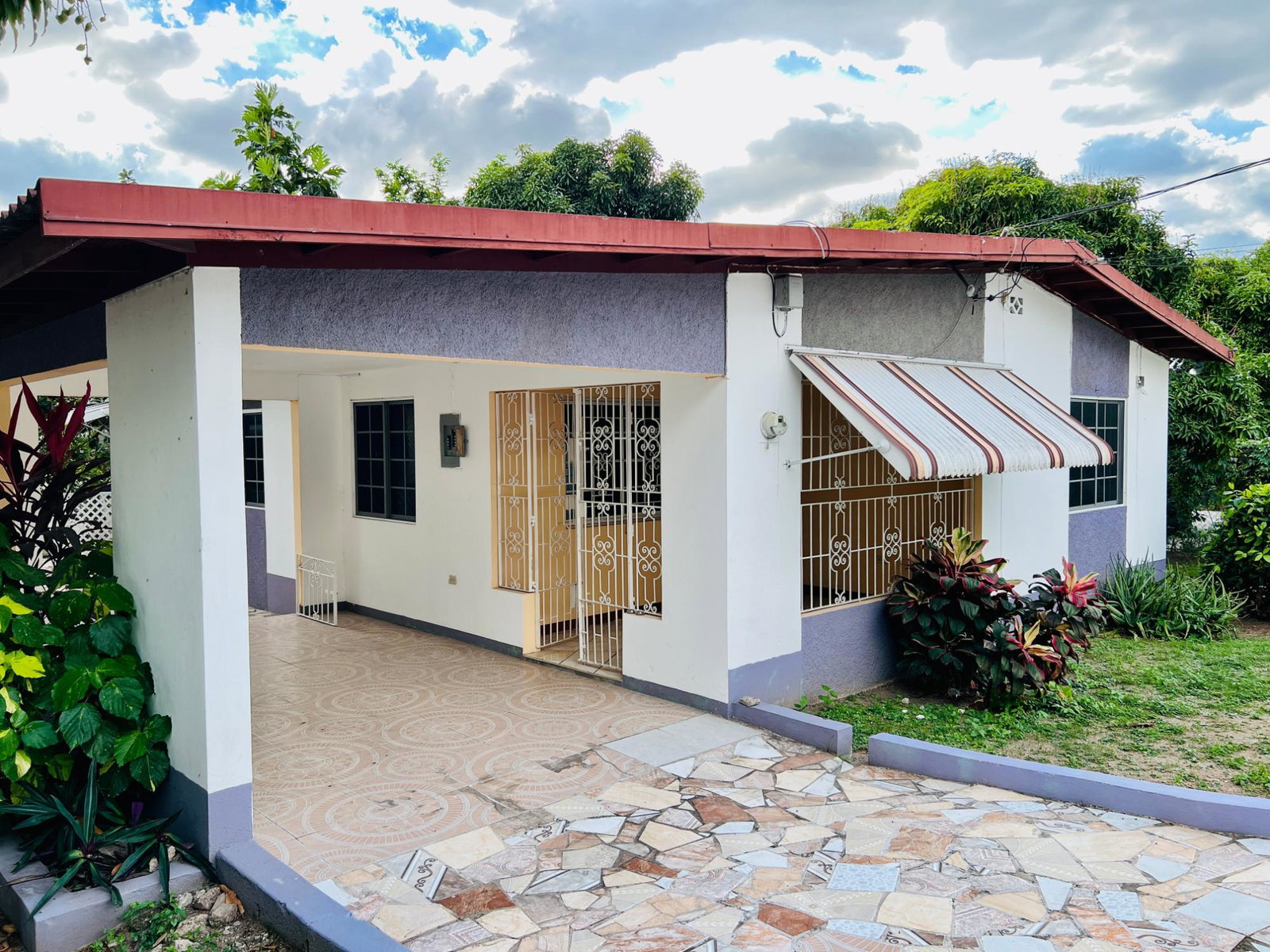 Second image of 9 Red Hills Terrace in Kingston 20, St. Andrew, Jamaica - property is For Rent