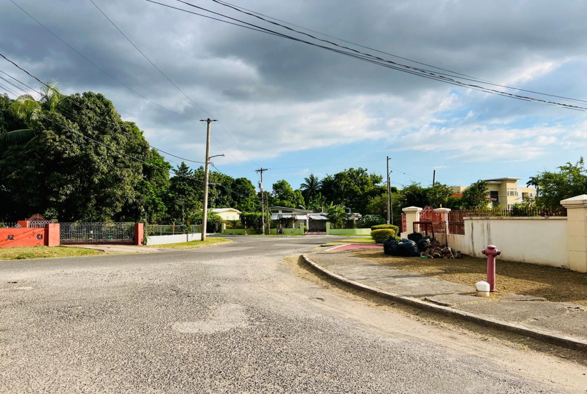 Thirteenth image of 9 Red Hills Terrace in Kingston 20, St. Andrew, Jamaica - property is For Rent