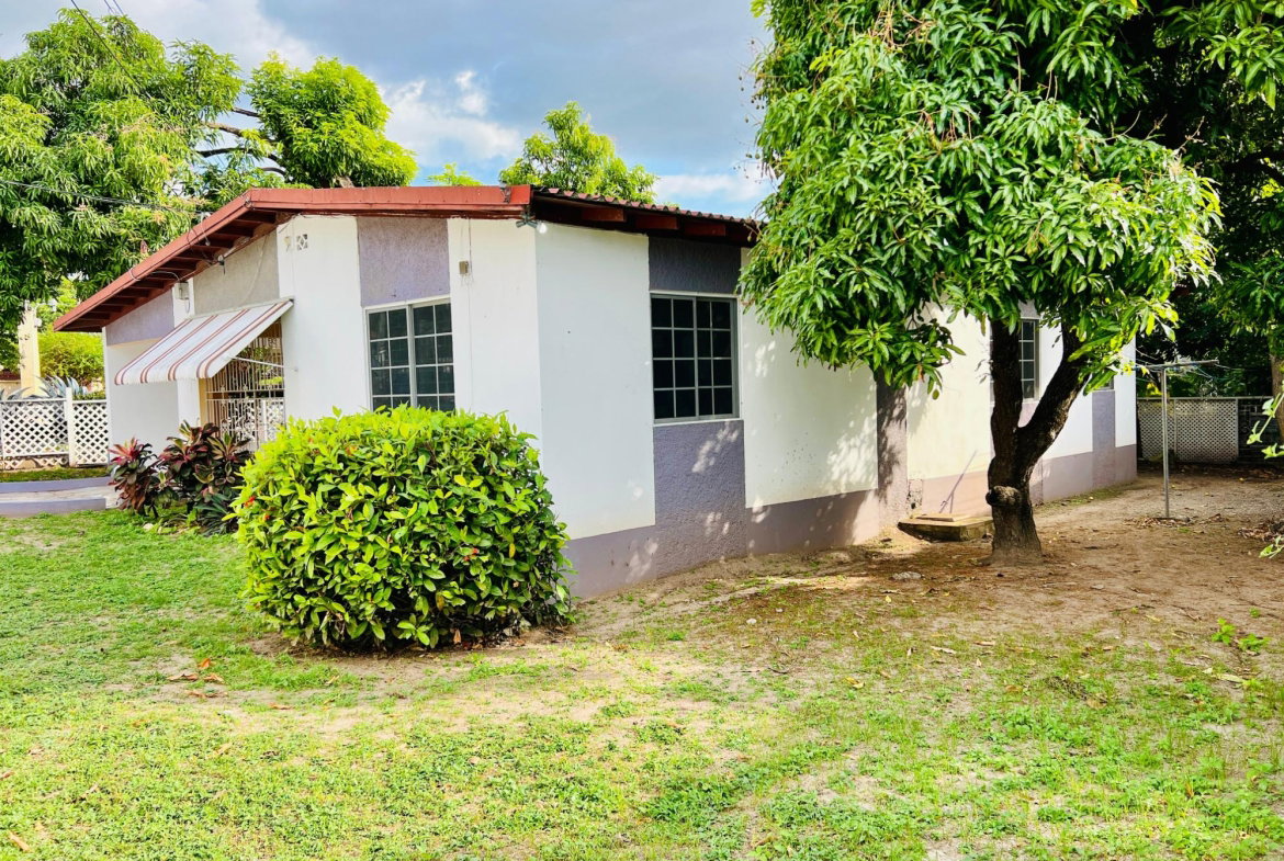 Fifth image of 9 Red Hills Terrace in Kingston 20, St. Andrew, Jamaica - property is For Rent