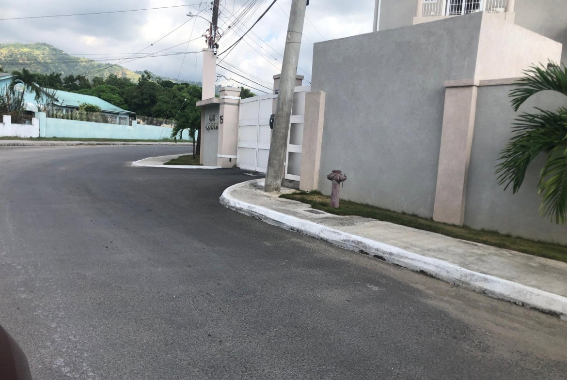 Second image of Apt 5-15 Halifax Ave Kgn 6 in Kingston 6, St. Andrew, Jamaica - property is For Rent