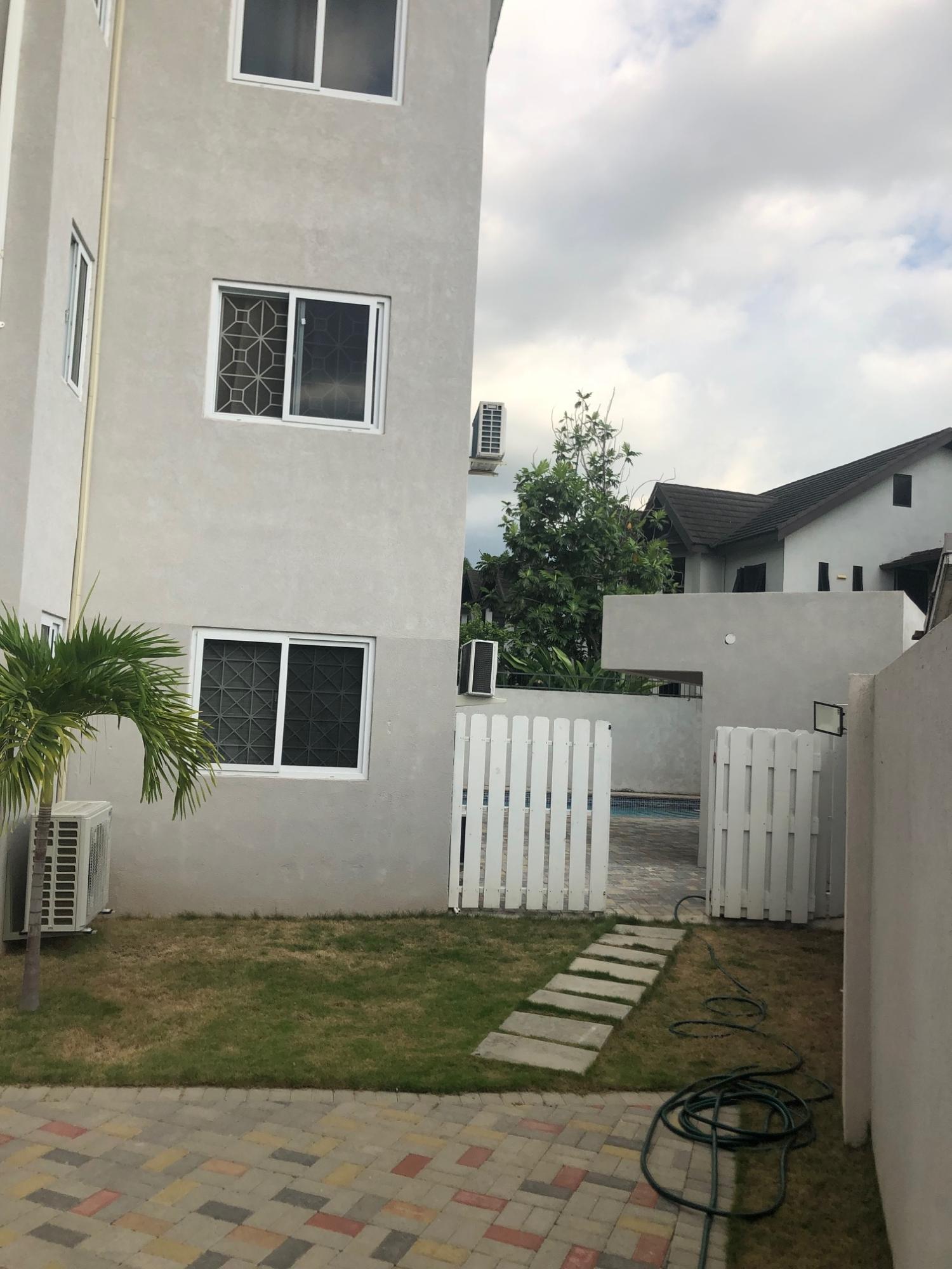 Fourth image of Apt 5-15 Halifax Ave Kgn 6 in Kingston 6, St. Andrew, Jamaica - property is For Rent