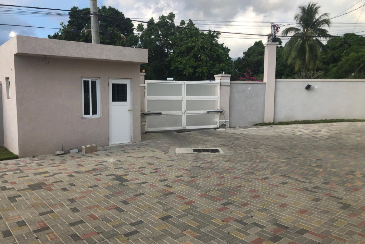 Fifth image of Apt 5-15 Halifax Ave Kgn 6 in Kingston 6, St. Andrew, Jamaica - property is For Rent