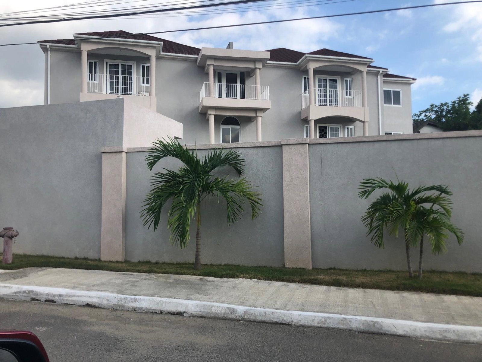 First image of Apt 5-15 Halifax Ave Kgn 6 in Kingston 6, St. Andrew, Jamaica - property is For Rent