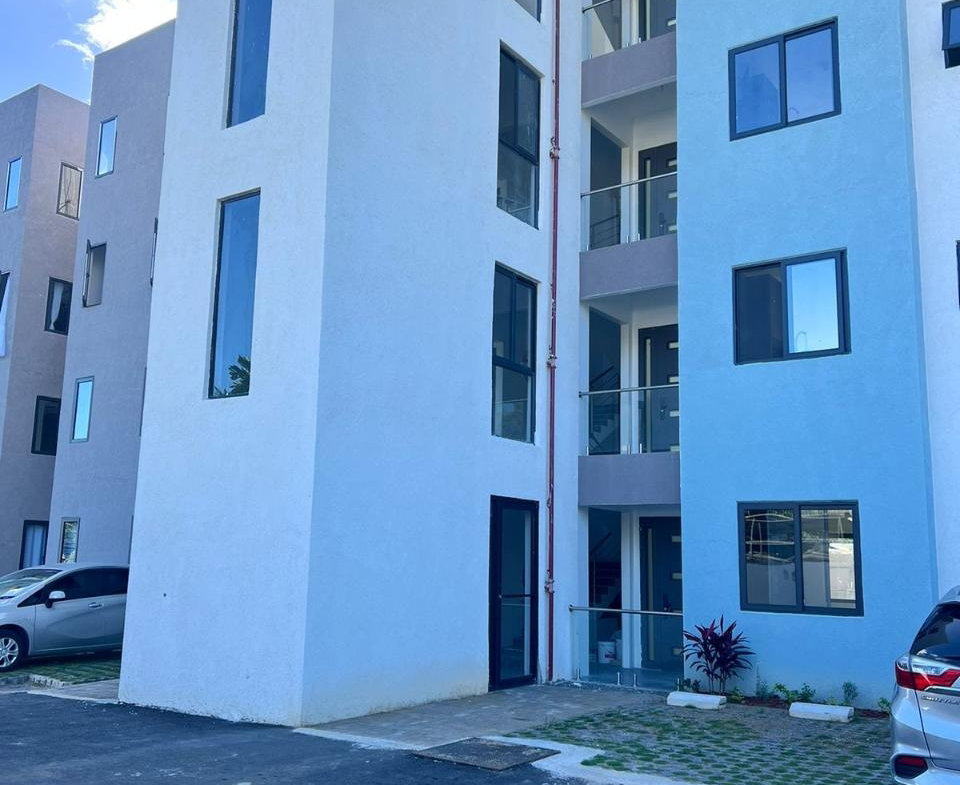 Seventeenth image of 11-42 Grosvenor Terrace in Kingston 8, St. Andrew, Jamaica - property is For Rent