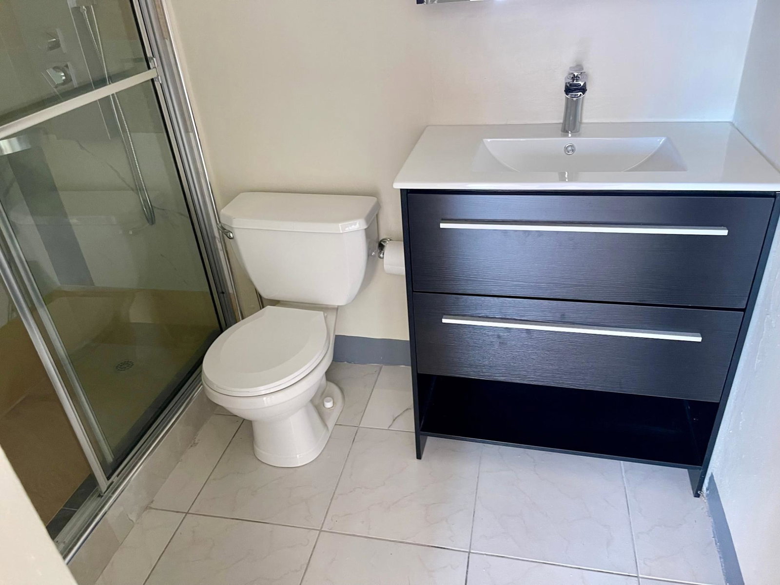 Twenty-Ninth image of 13 Merrivale Close in Kingston 8, St. Andrew, Jamaica - property is For Rent