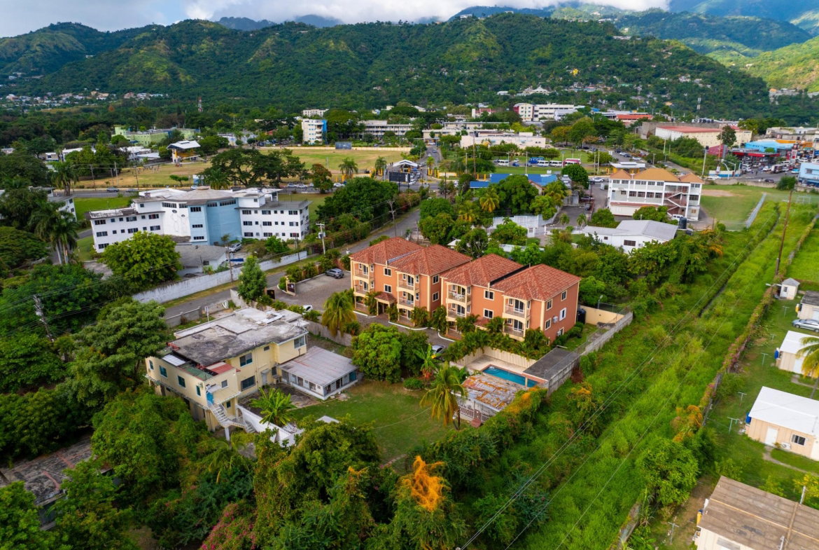 Ninth image of 11-3 University Crescent in Kingston 6, St. Andrew, Jamaica - property is For Sale