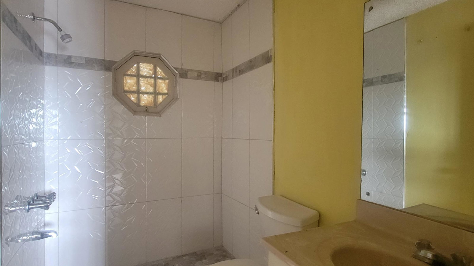 Tenth image of 306-114 Constant Spring Road in Kingston 8, St. Andrew, Jamaica - property is For Sale
