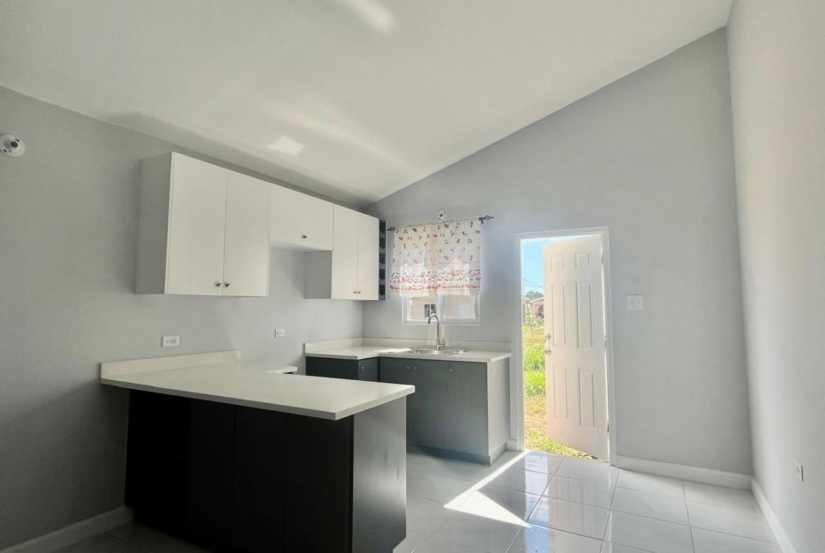 Eleventh image of 415 Julie Crescent, Whim Esta in Old Harbour, St. Catherine, Jamaica - property is For Rent