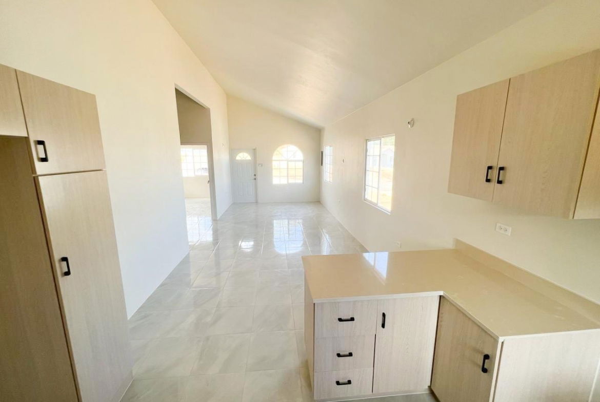 Fifth image of ph 4-lot 208 Camelot Village in Discovery Bay, St. Ann, Jamaica - property is For Rent