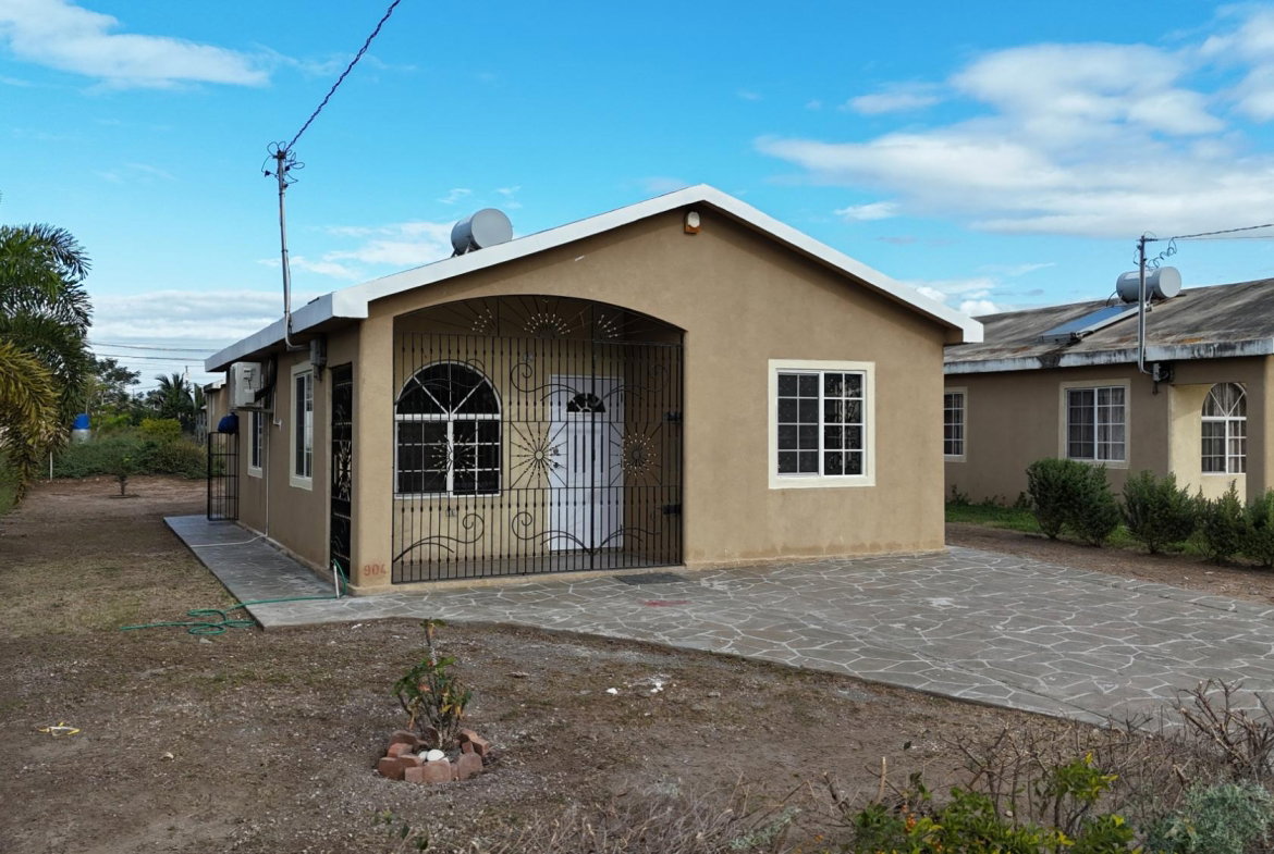 Second image of 904 56 Lagoon Avenue, Phoenix in Phoenix Park, St. Catherine, Jamaica - property is For Rent