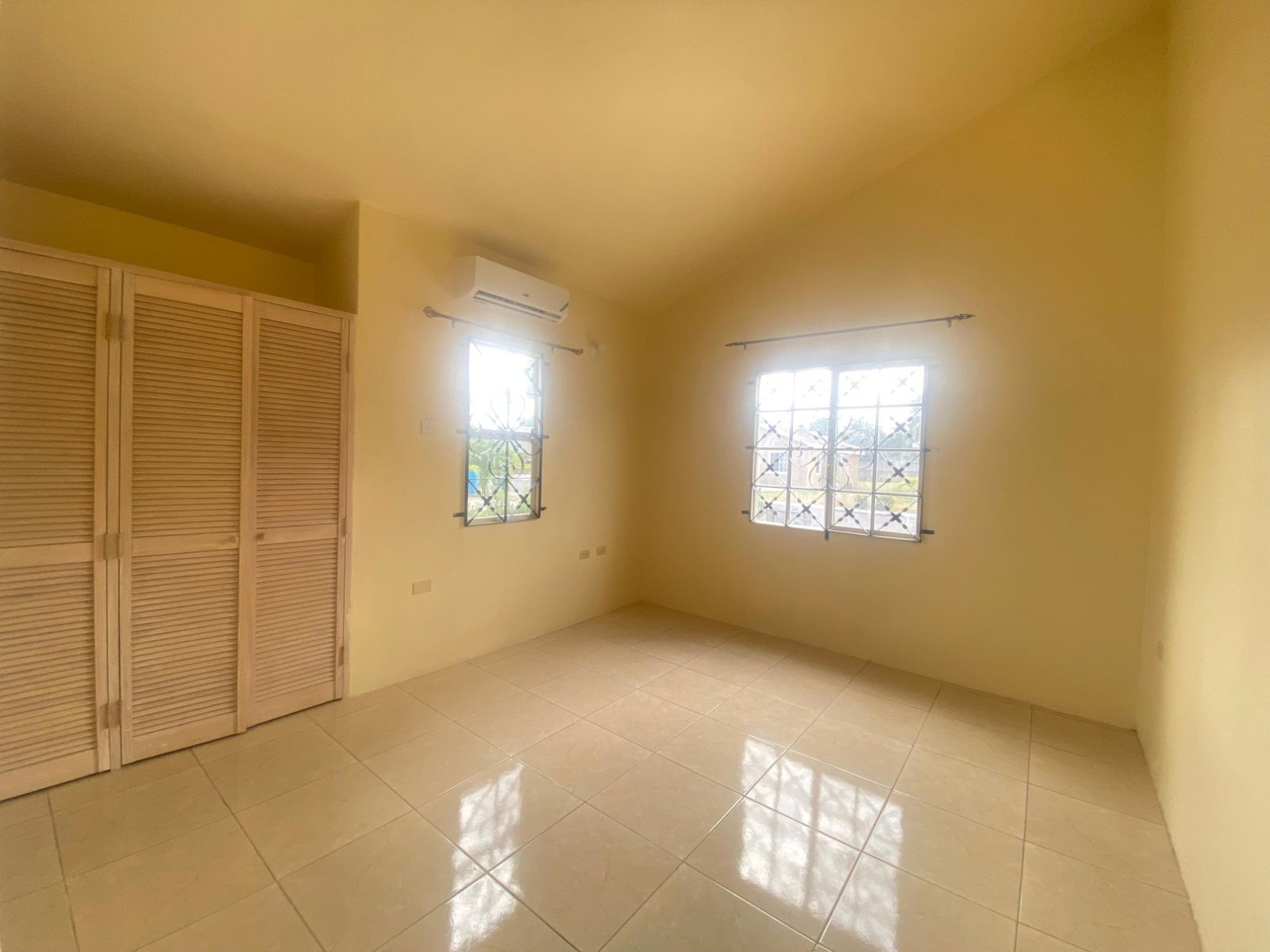 Fifth image of 904 56 Lagoon Avenue, Phoenix in Phoenix Park, St. Catherine, Jamaica - property is For Rent