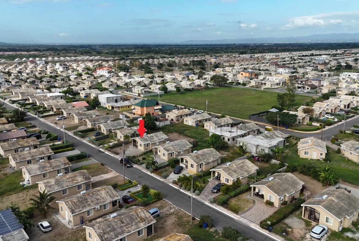 Ninth image of 904 56 Lagoon Avenue, Phoenix in Phoenix Park, St. Catherine, Jamaica - property is For Rent