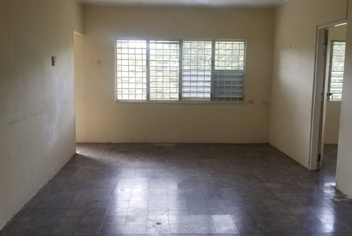 Eleventh image of 5a Perth Road in Mandeville, Manchester, Jamaica - property is For Sale