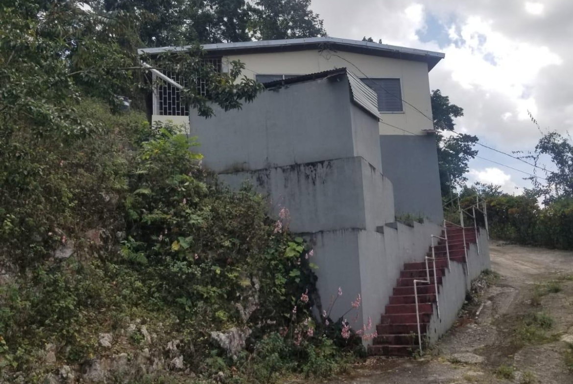 Fifth image of 5a Perth Road in Mandeville, Manchester, Jamaica - property is For Sale
