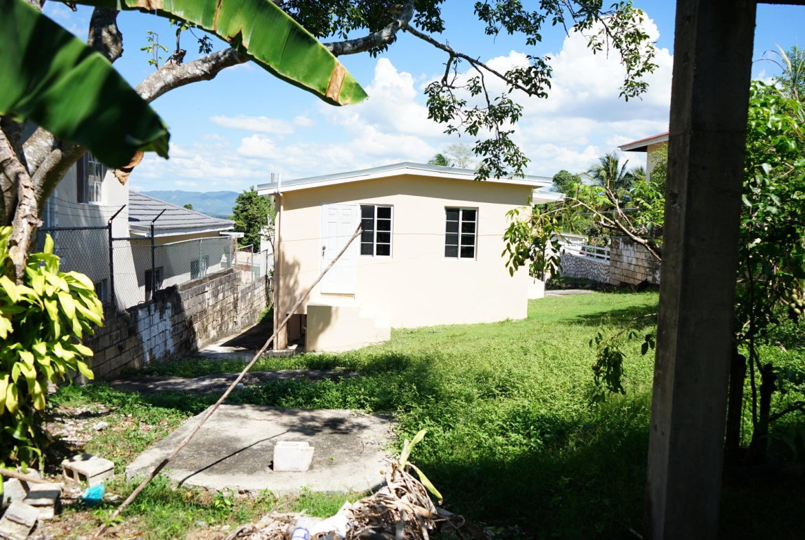 Eleventh image of 35 Jerusalem in Santa Cruz, St. Elizabeth, Jamaica - property is For Sale