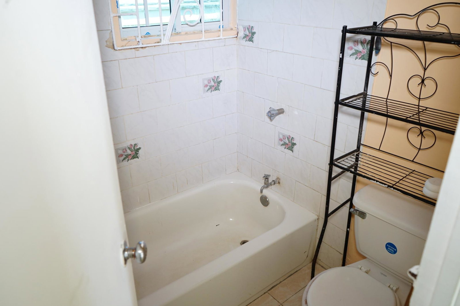 Seventh image of 35 Jerusalem in Santa Cruz, St. Elizabeth, Jamaica - property is For Sale