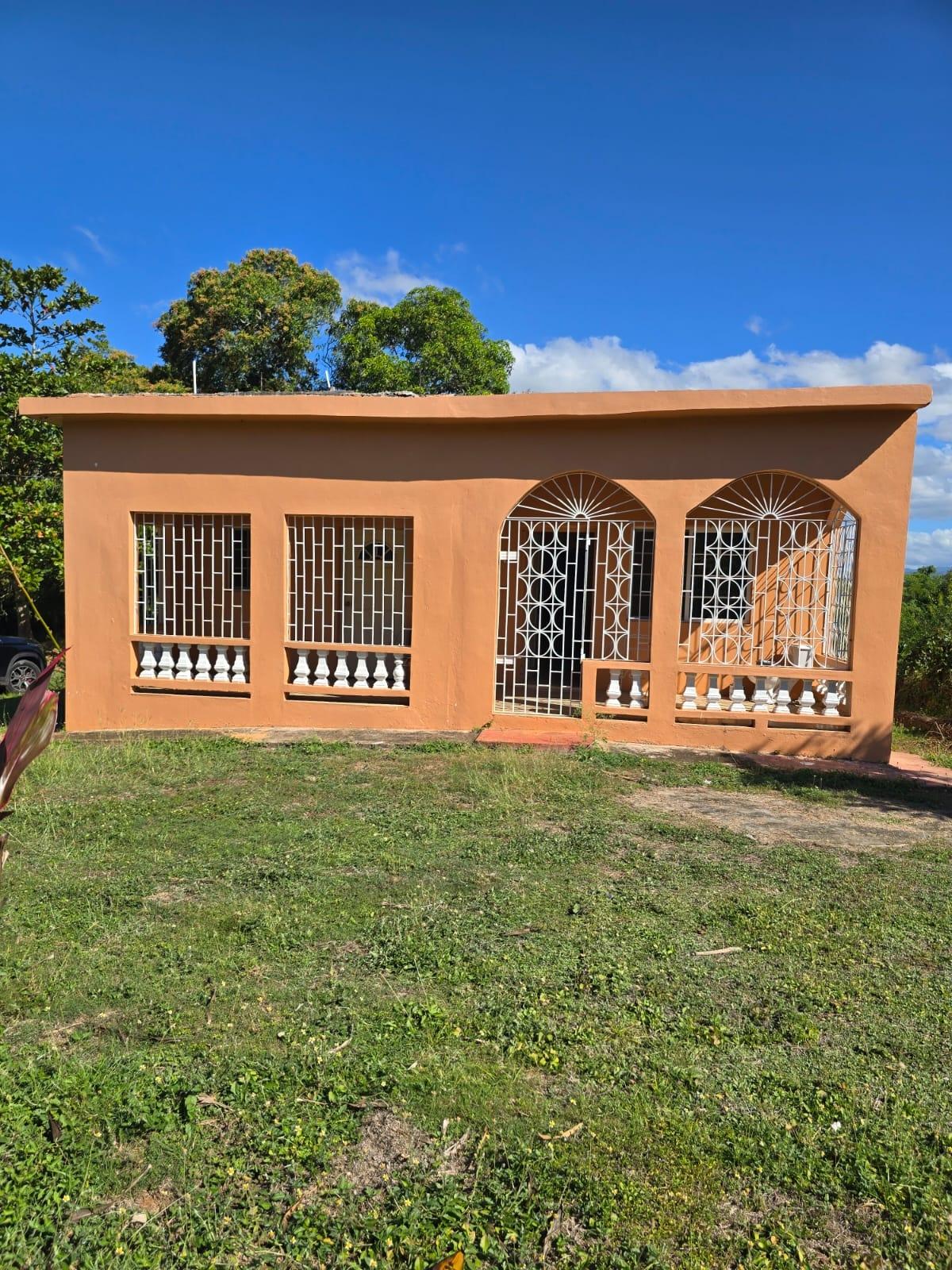 Charming-2-Bedroom-House-for-Sale-in-Santa-Cruz-Park-Jamaica Second image of Lot 13a Santa Cruz Park in Santa Cruz, St. Elizabeth, Jamaica - property is For Sale