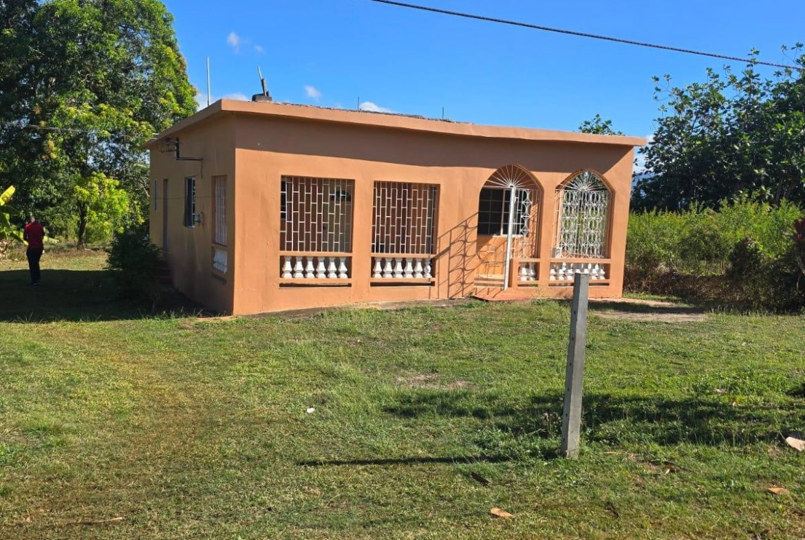 First image of Lot 13a Santa Cruz Park in Santa Cruz, St. Elizabeth, Jamaica - property is For Sale