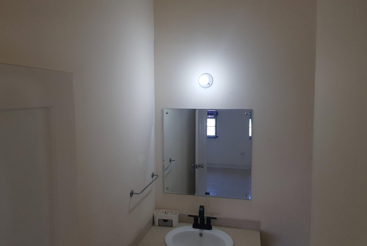 Twenty-Eighth image of 39- le Bermonde in Greater Portmore, St. Catherine, Jamaica - property is For Rent