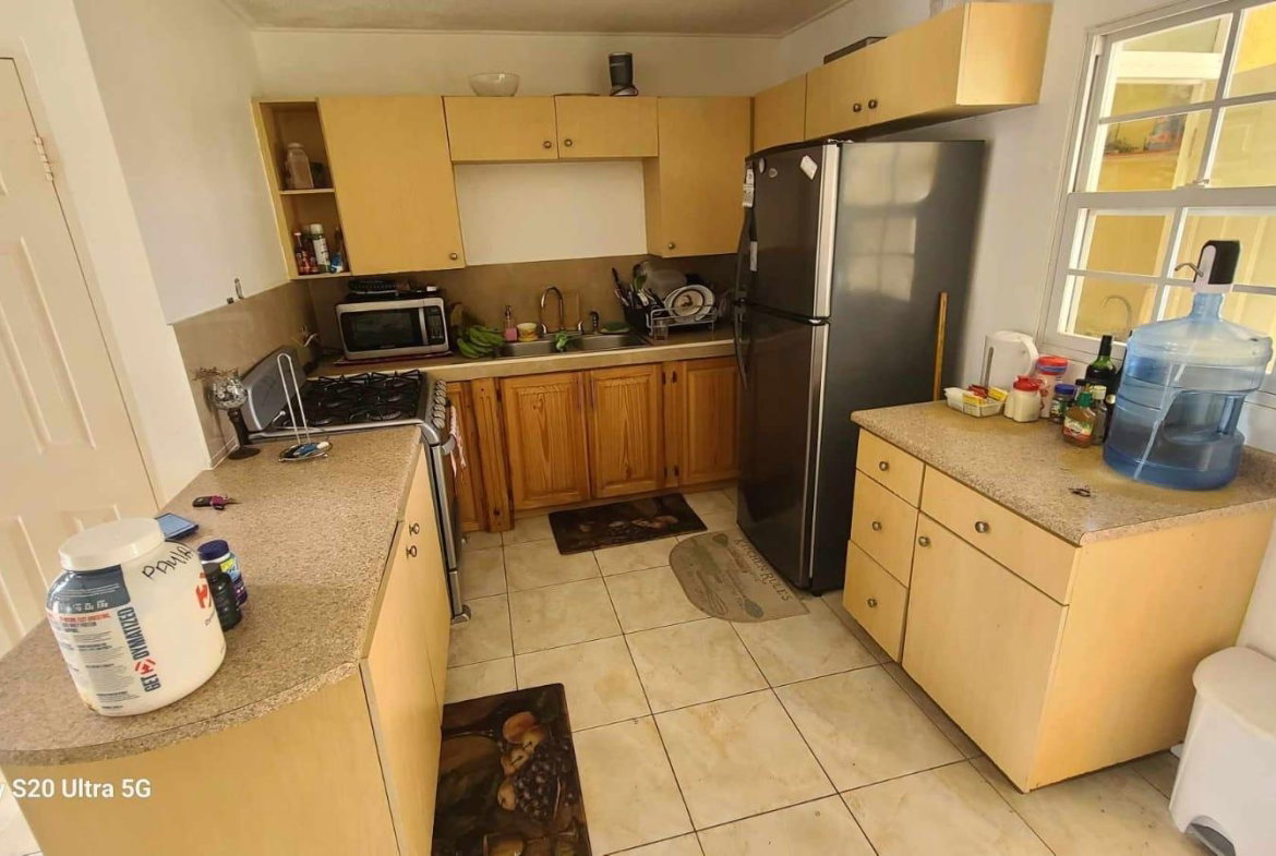 Ninth image of 52-52 Guildford Close, Portmore in Greater Portmore, St. Catherine, Jamaica - property is For Sale