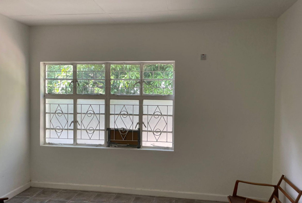 Thirteenth image of 4 Avesbury Ave Beverly Hill in Kingston 6, St. Andrew, Jamaica - property is For Sale