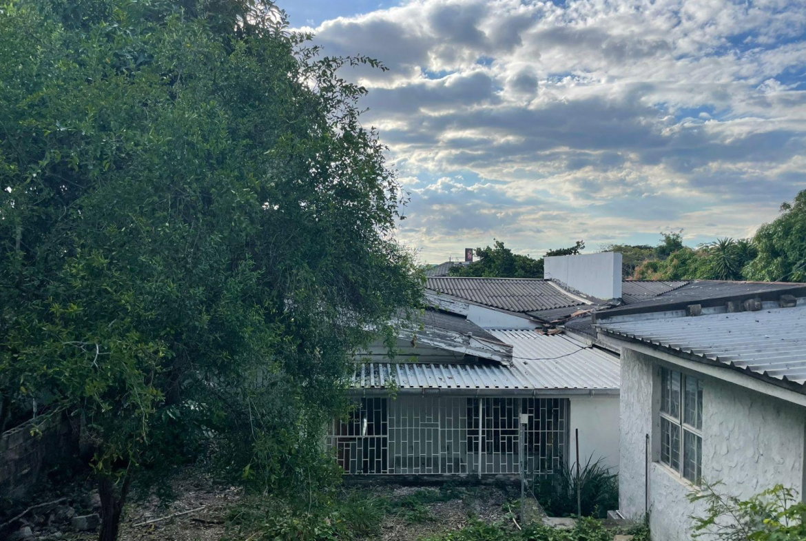Nineteenth image of 4 Avesbury Ave Beverly Hill in Kingston 6, St. Andrew, Jamaica - property is For Sale