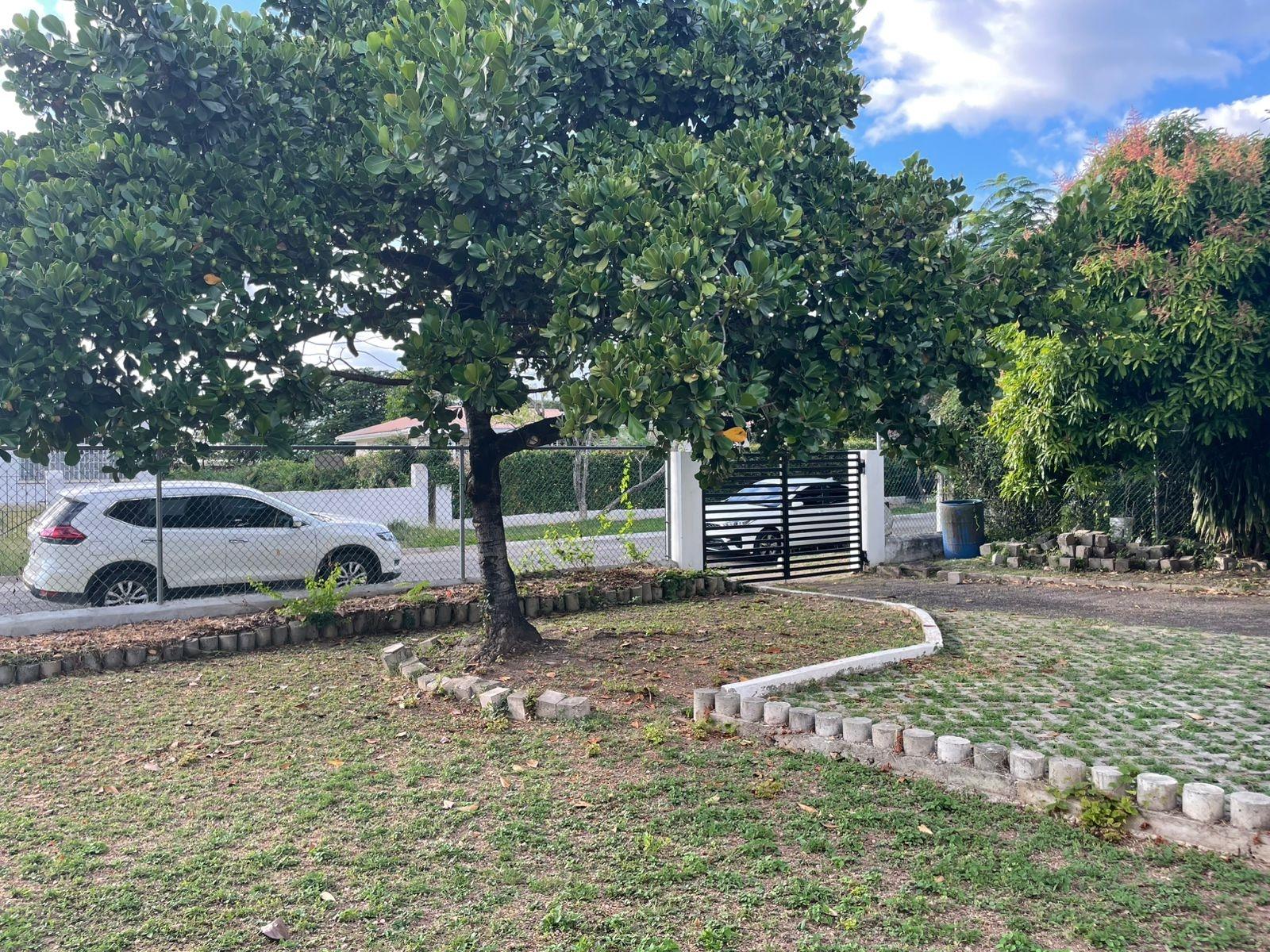 Third image of 4 Avesbury Ave Beverly Hill in Kingston 6, St. Andrew, Jamaica - property is For Sale