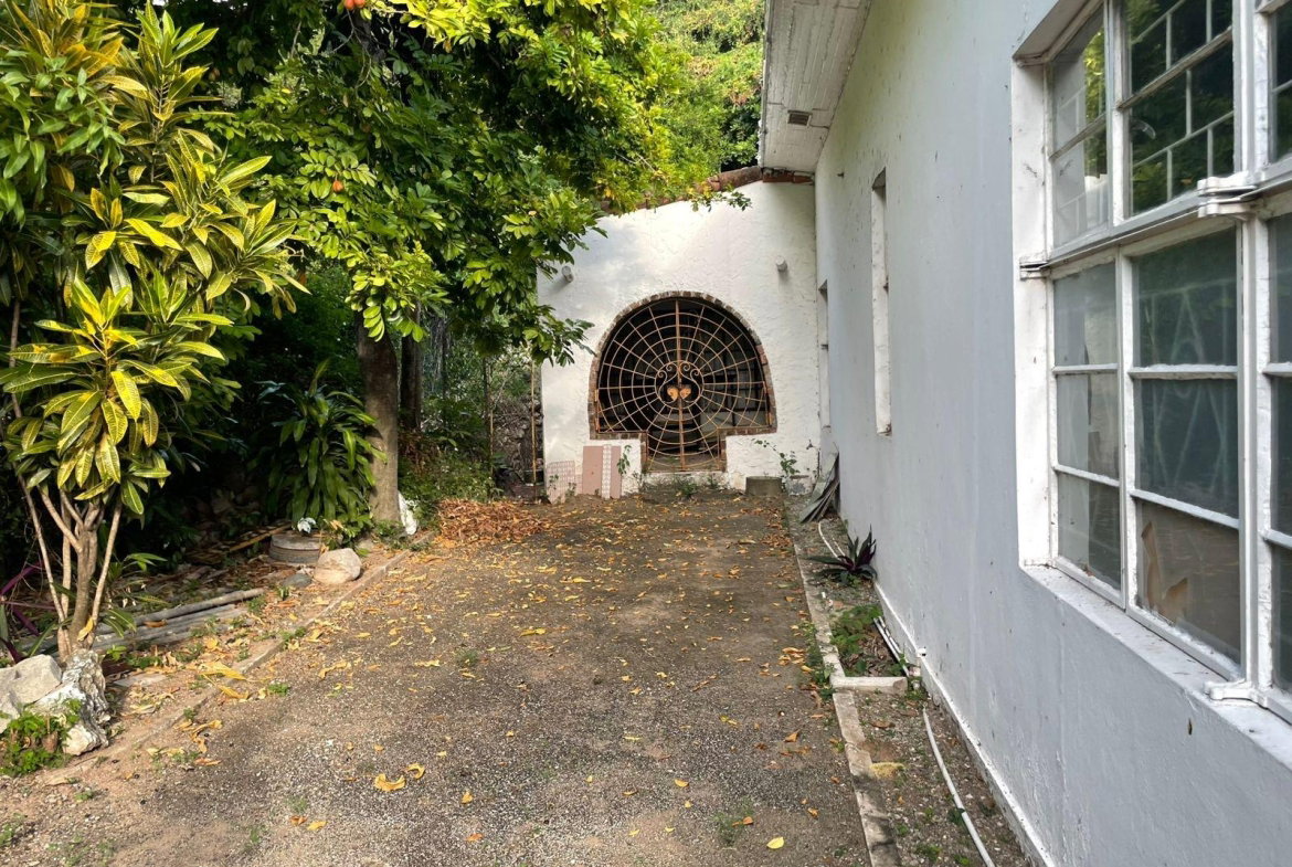 Twenty-First image of 4 Avesbury Ave Beverly Hill in Kingston 6, St. Andrew, Jamaica - property is For Sale