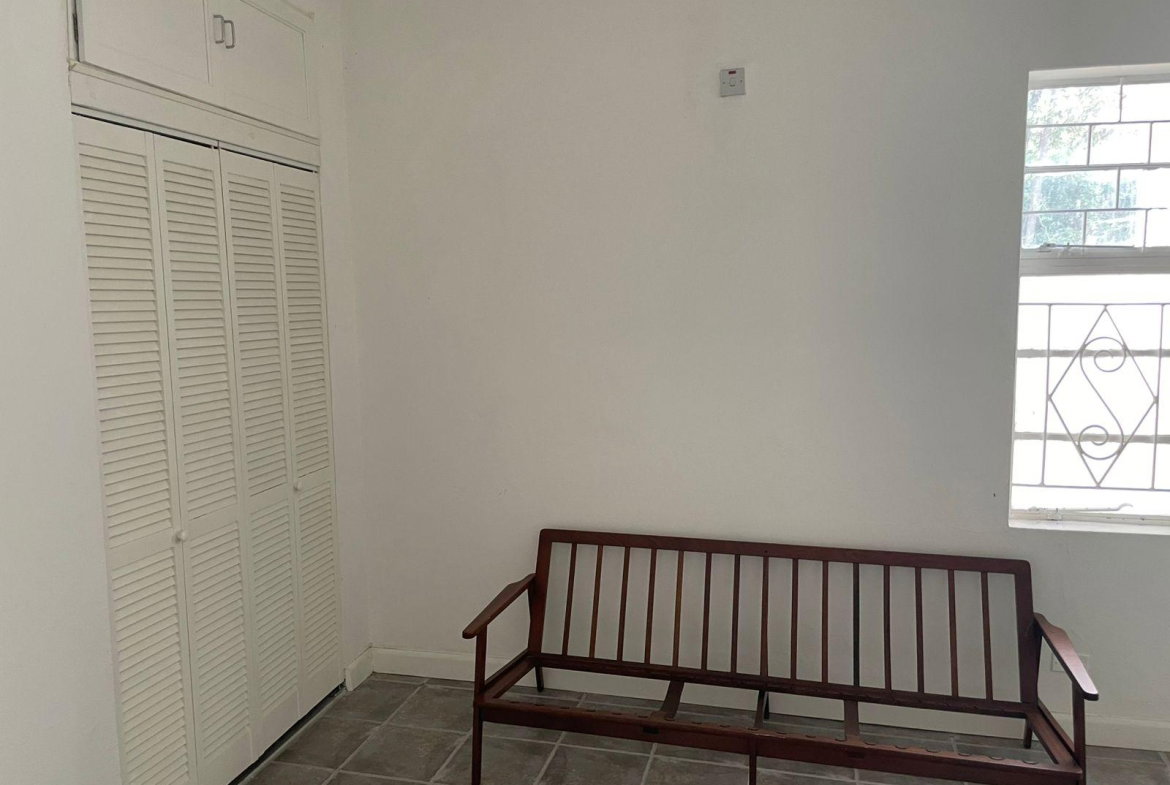 Tenth image of 4 Avesbury Ave Beverly Hill in Kingston 6, St. Andrew, Jamaica - property is For Sale