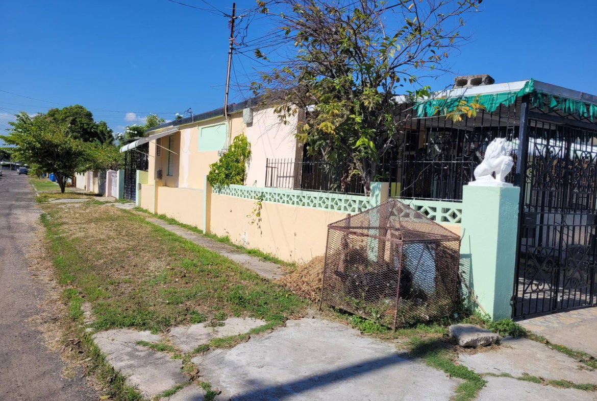 Third image of 241 Getz Avenue, Bridgeport in Bridgeport, St. Catherine, Jamaica - property is For Sale