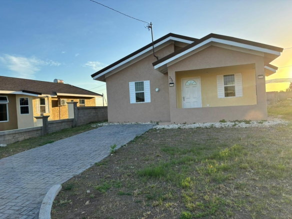 First image of 373 Castle View Drive, Colbec in Old Harbour, St. Catherine, Jamaica - property is For Rent