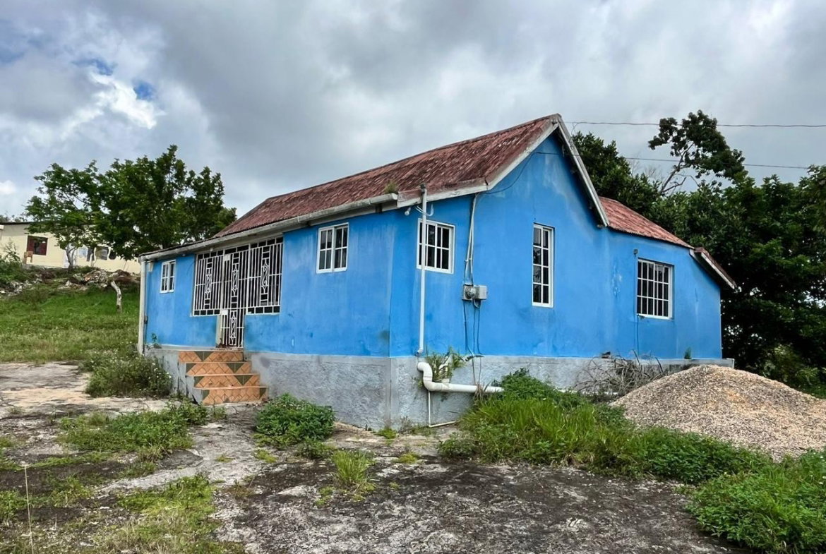 Second image of Albion, Knockpatrick in Knockpatirck, Manchester, Jamaica - property is For Sale