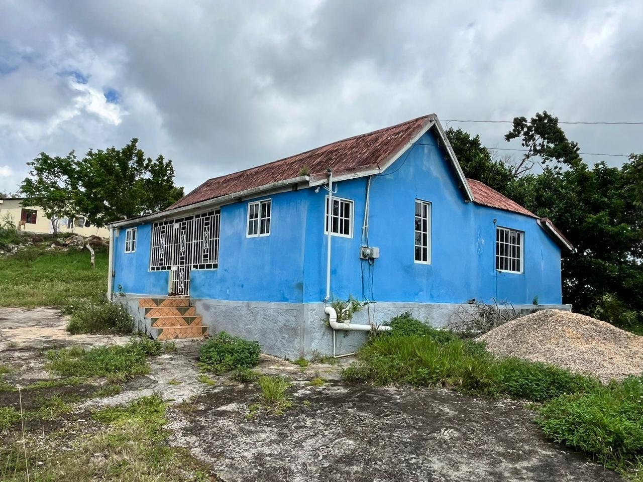 Charming-3-Bedroom-Fixer-Upper-Home-for-Sale-in-Manchester-Jamaica Second image of Albion, Knockpatrick in Knockpatirck, Manchester, Jamaica - property is For Sale