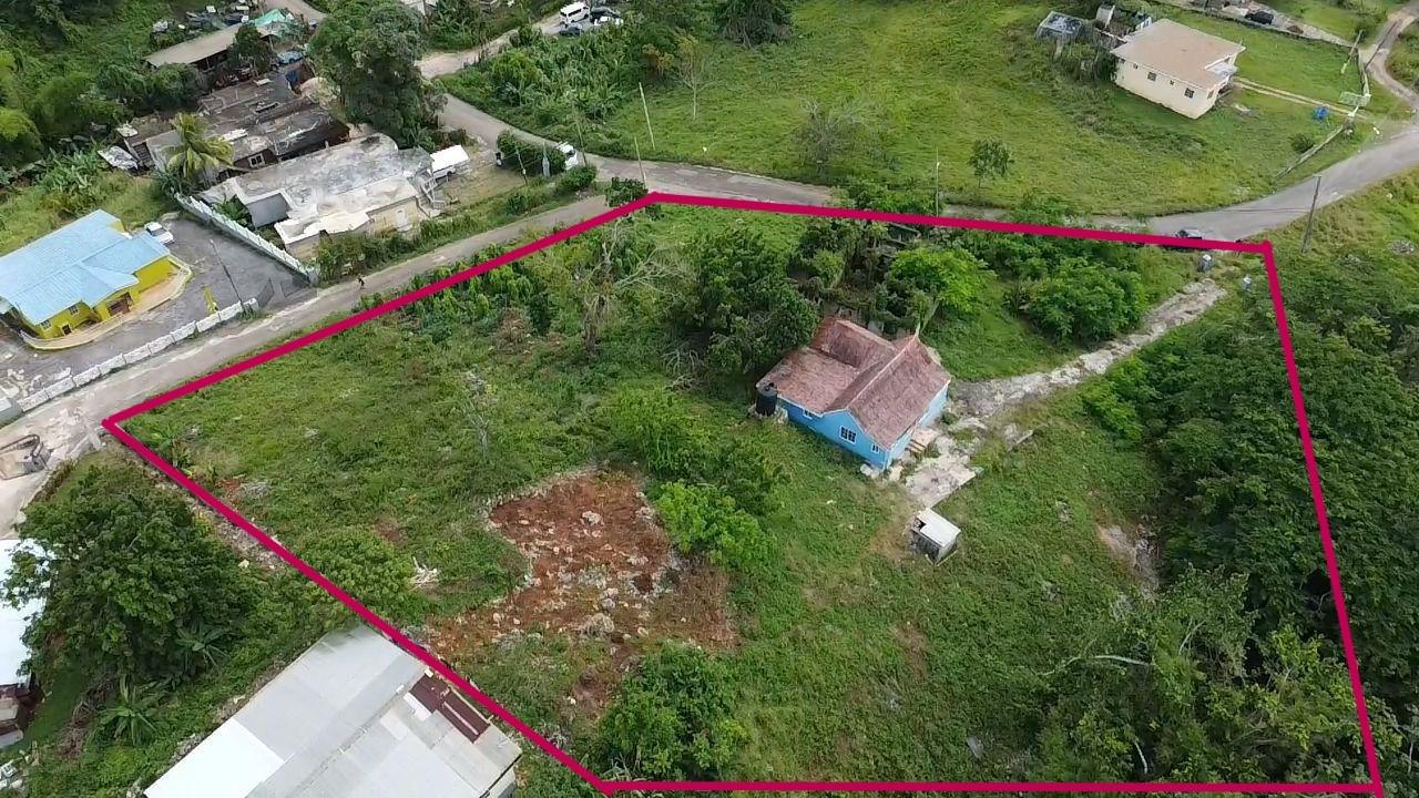 Charming-3-Bedroom-Fixer-Upper-Home-for-Sale-in-Manchester-Jamaica First image of Albion, Knockpatrick in Knockpatirck, Manchester, Jamaica - property is For Sale