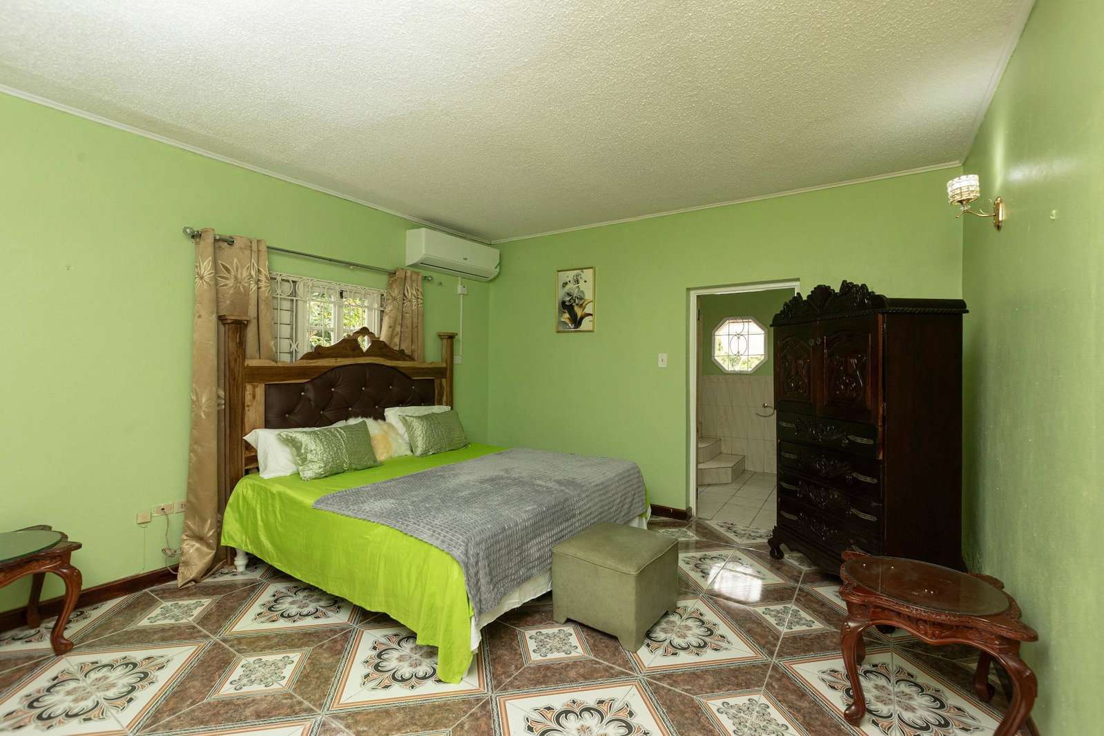 Eighth image of Upper-2 Upper Russell Heights in Kingston 8, St. Andrew, Jamaica - property is For Rent