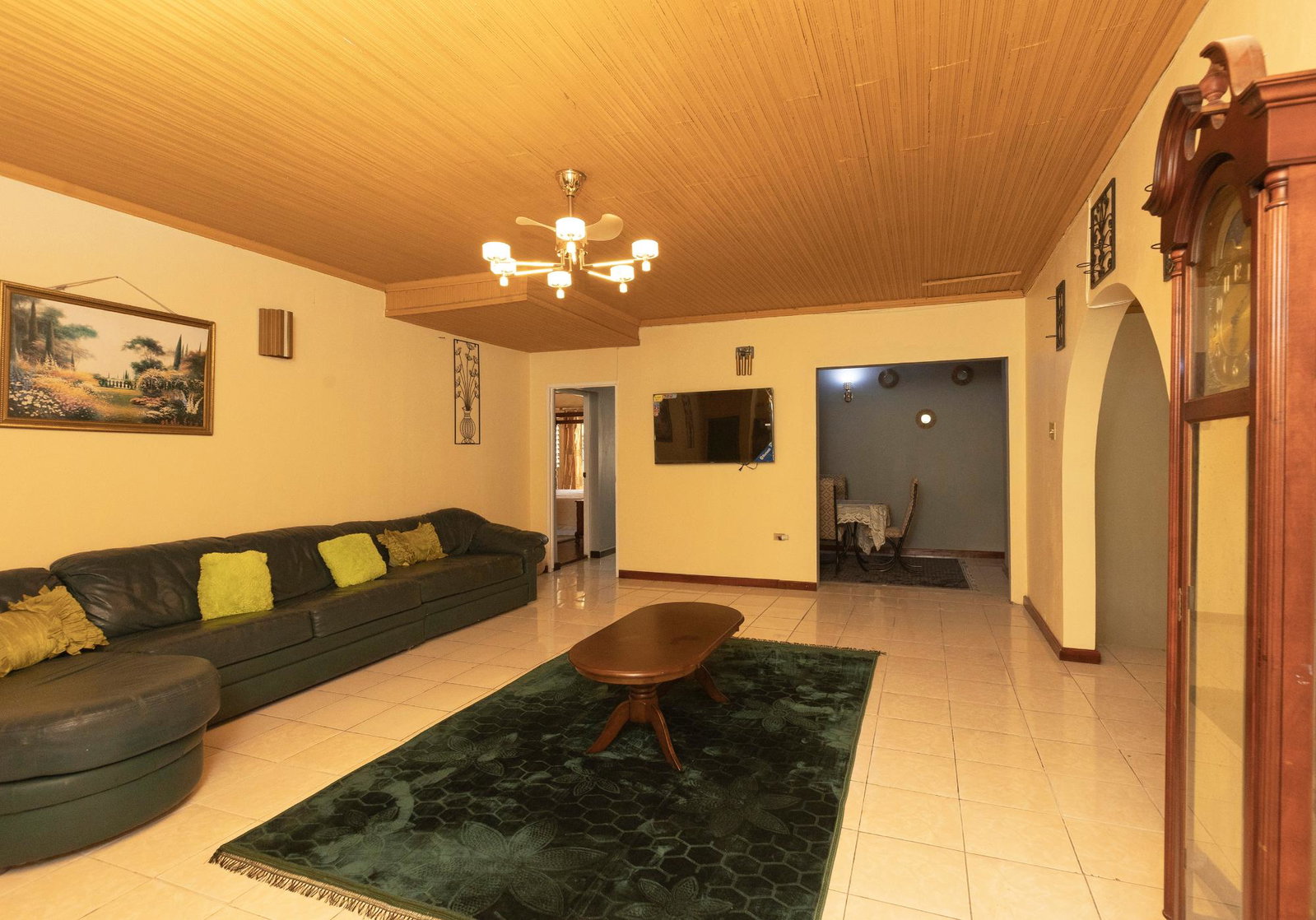 Eleventh image of Upper-2 Upper Russell Heights in Kingston 8, St. Andrew, Jamaica - property is For Rent