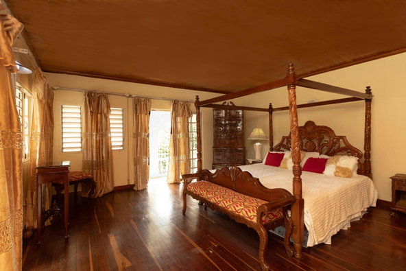 Fifteenth image of Upper-2 Upper Russell Heights in Kingston 8, St. Andrew, Jamaica - property is For Rent