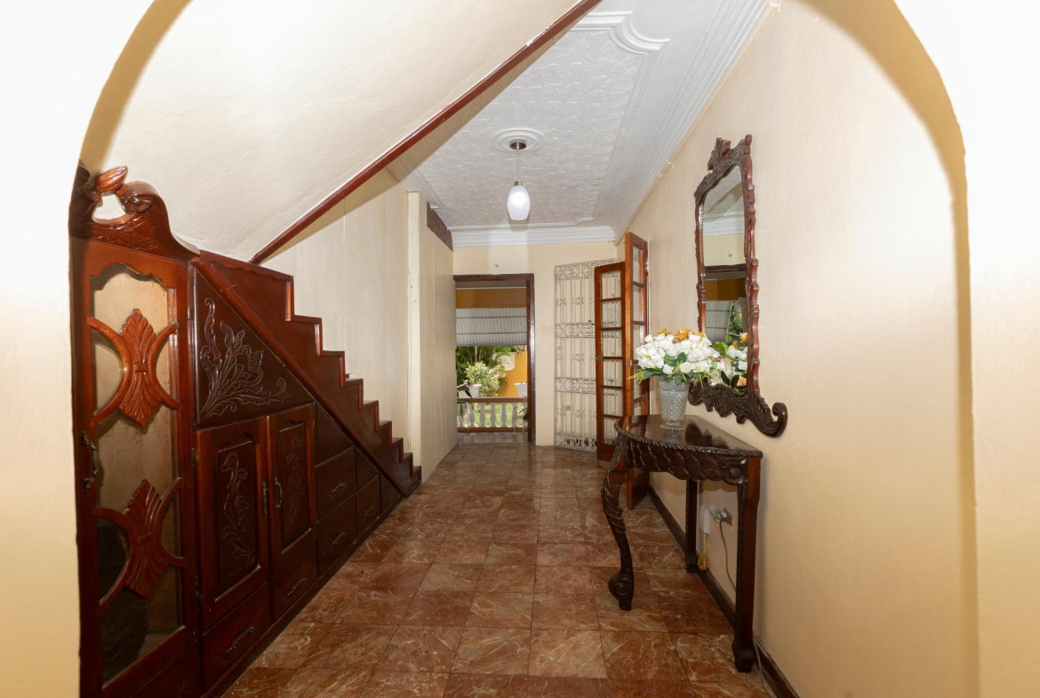 Fifth image of Lower-2 Upper Russell Heights in Kingston 8, St. Andrew, Jamaica - property is For Rent