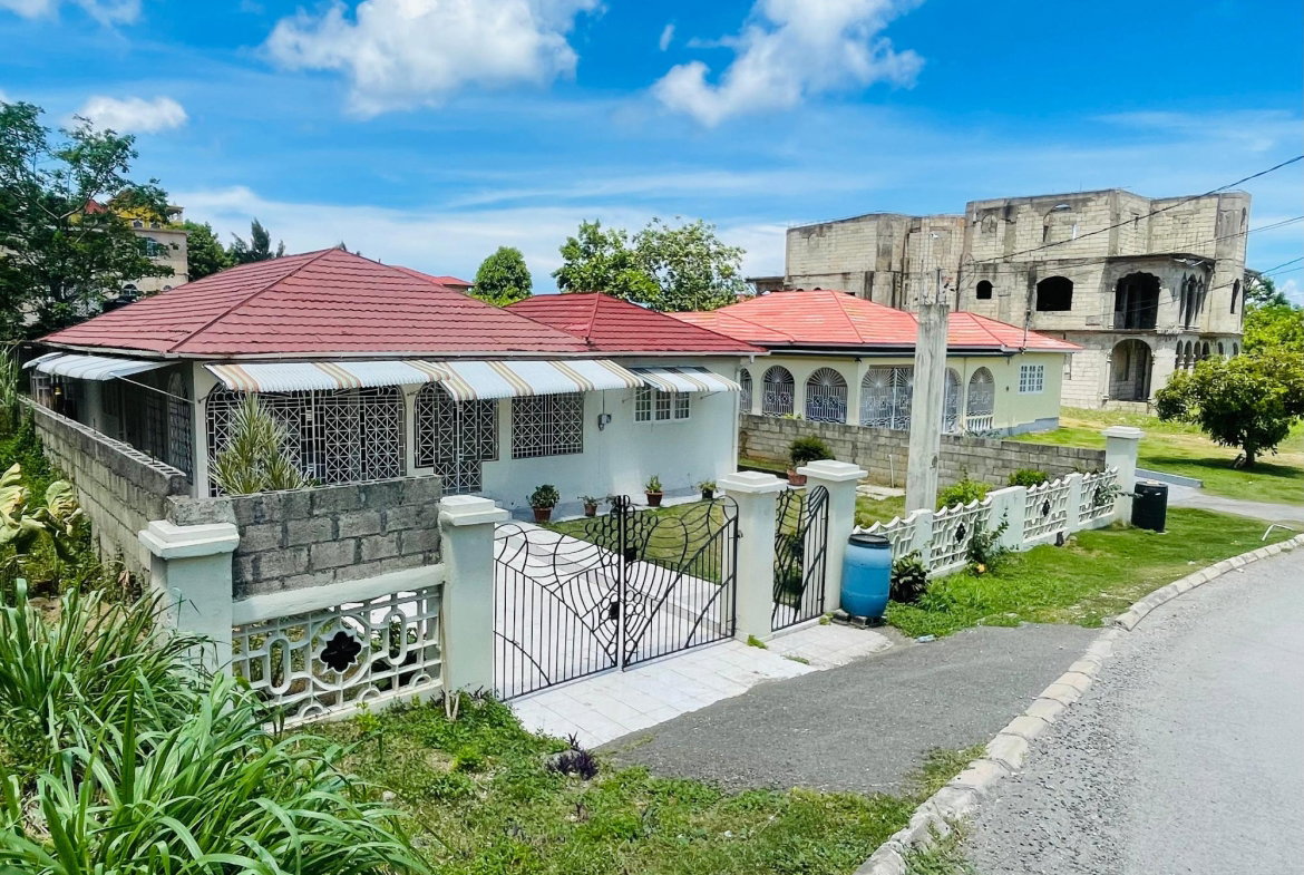 Third image of 419 Hellshire Avenue in Boscobel Heights, St. Mary, Jamaica - property is For Sale