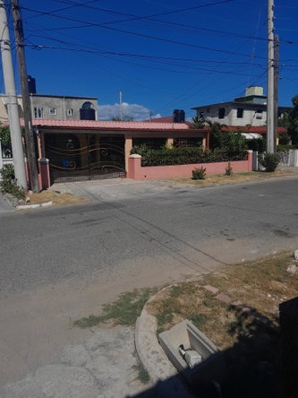 First image of 10 Spring Crescent in Bridgeport, St. Catherine, Jamaica - property is For Sale
