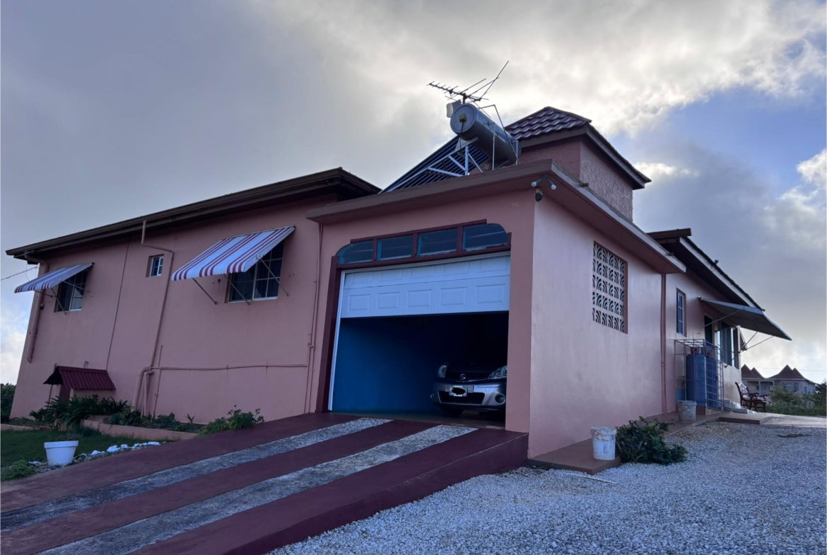 Fourth image of Corby, Munro in Southfield, St. Elizabeth, Jamaica - property is For Sale