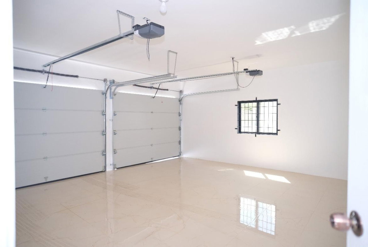 Fifth image of 8 Boxwood in Santa Cruz, St. Elizabeth, Jamaica - property is For Sale