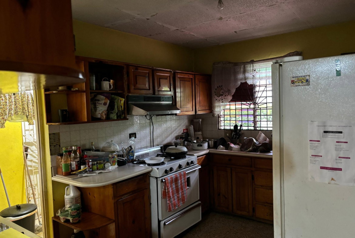 Third image of 18 Candlelight Crescent in Kingston 8, St. Andrew, Jamaica - property is For Sale