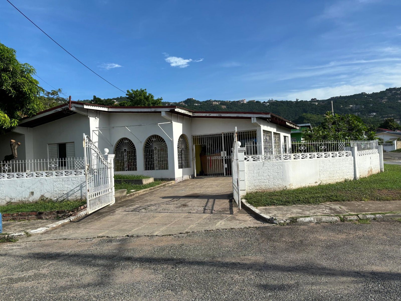 Ninth image of 18 Candlelight Crescent in Kingston 8, St. Andrew, Jamaica - property is For Sale