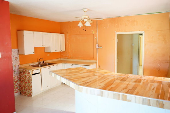 Seventh image of 40 Longwood Estate in Santa Cruz, St. Elizabeth, Jamaica - property is For Sale