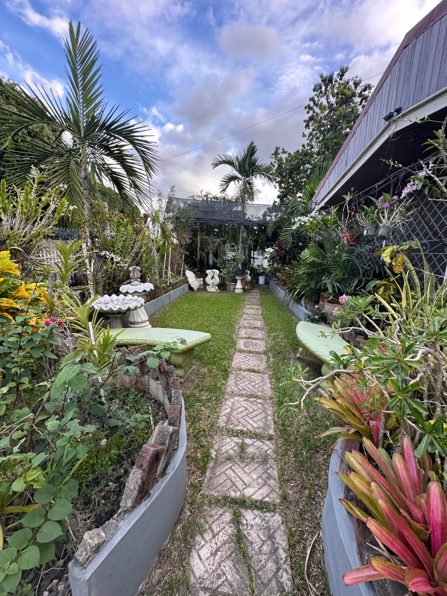 Third image of 29 Linscott Ave in Kingston 19, St. Andrew, Jamaica - property is For Sale