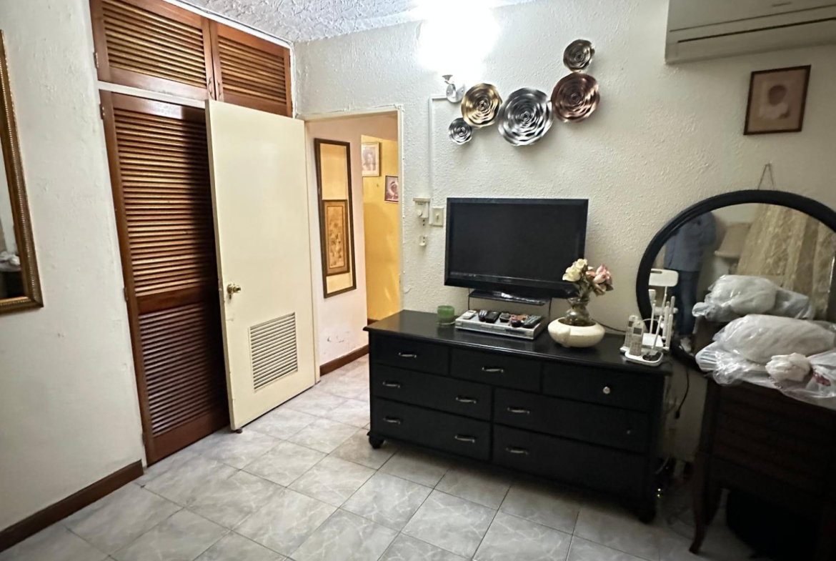 Ninth image of 29 Linscott Ave in Kingston 19, St. Andrew, Jamaica - property is For Sale