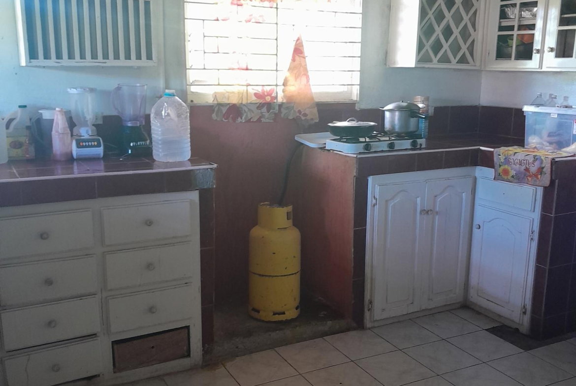 Twelfth image of 12 Vineyard Crescent in Bushy Park, St. Catherine, Jamaica - property is For Sale